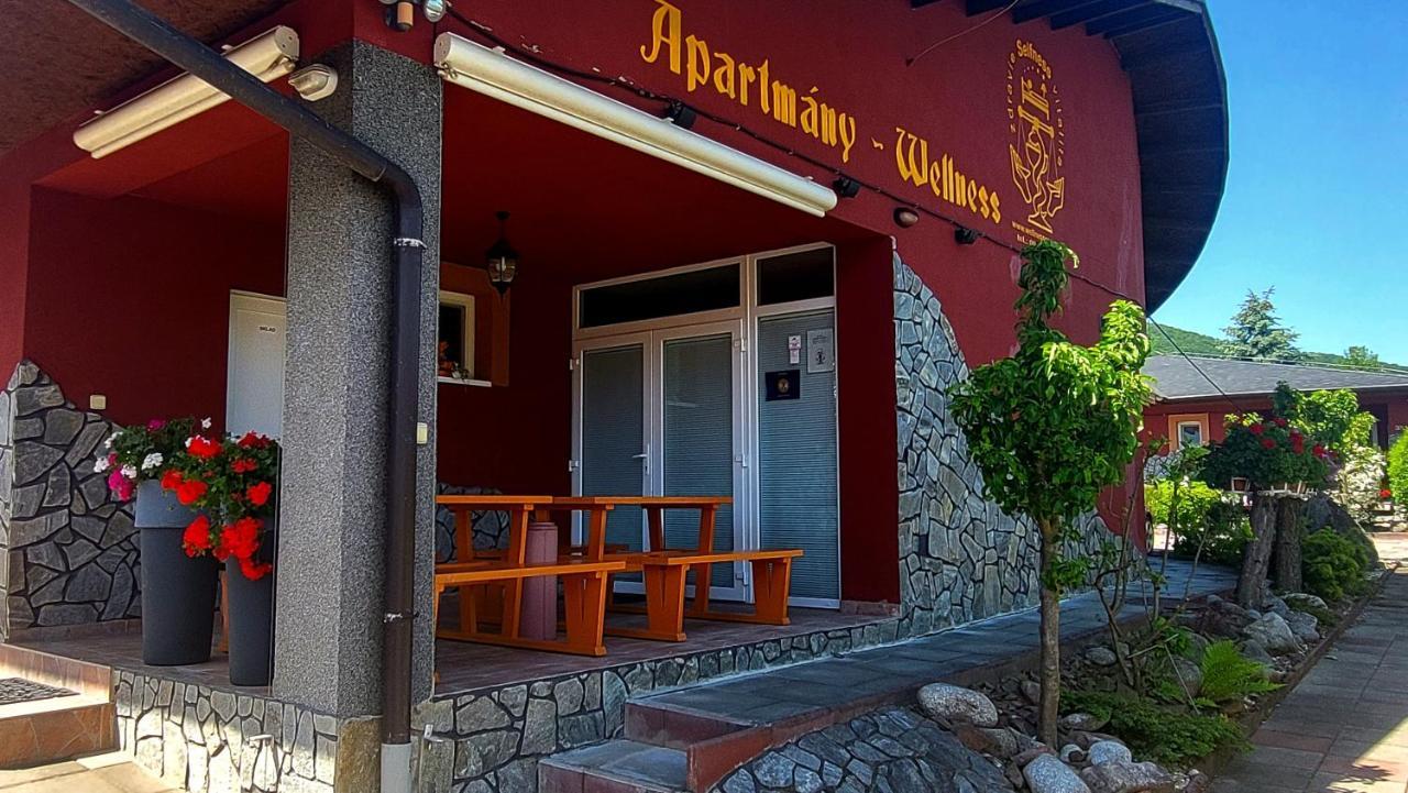 Aparthotel Selfness Rožňava Esterno foto